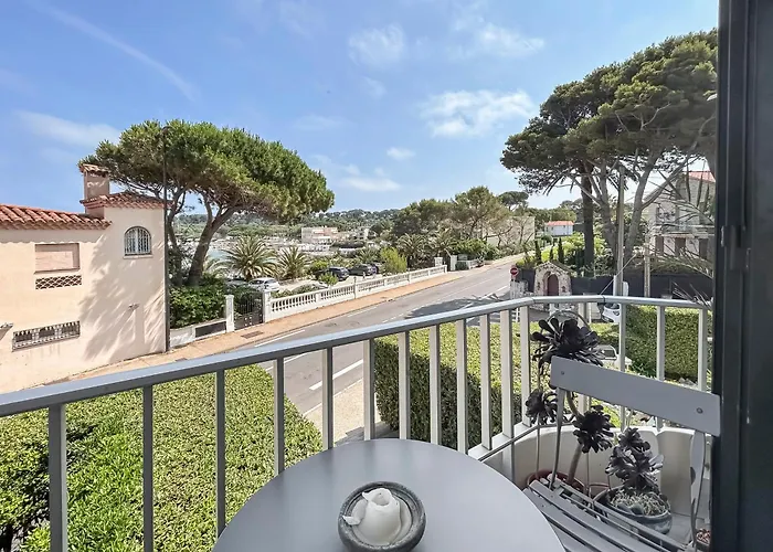 Cap D Balcon Vue Antibes